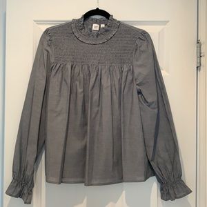 Gap chambray lightweight pleated chest top